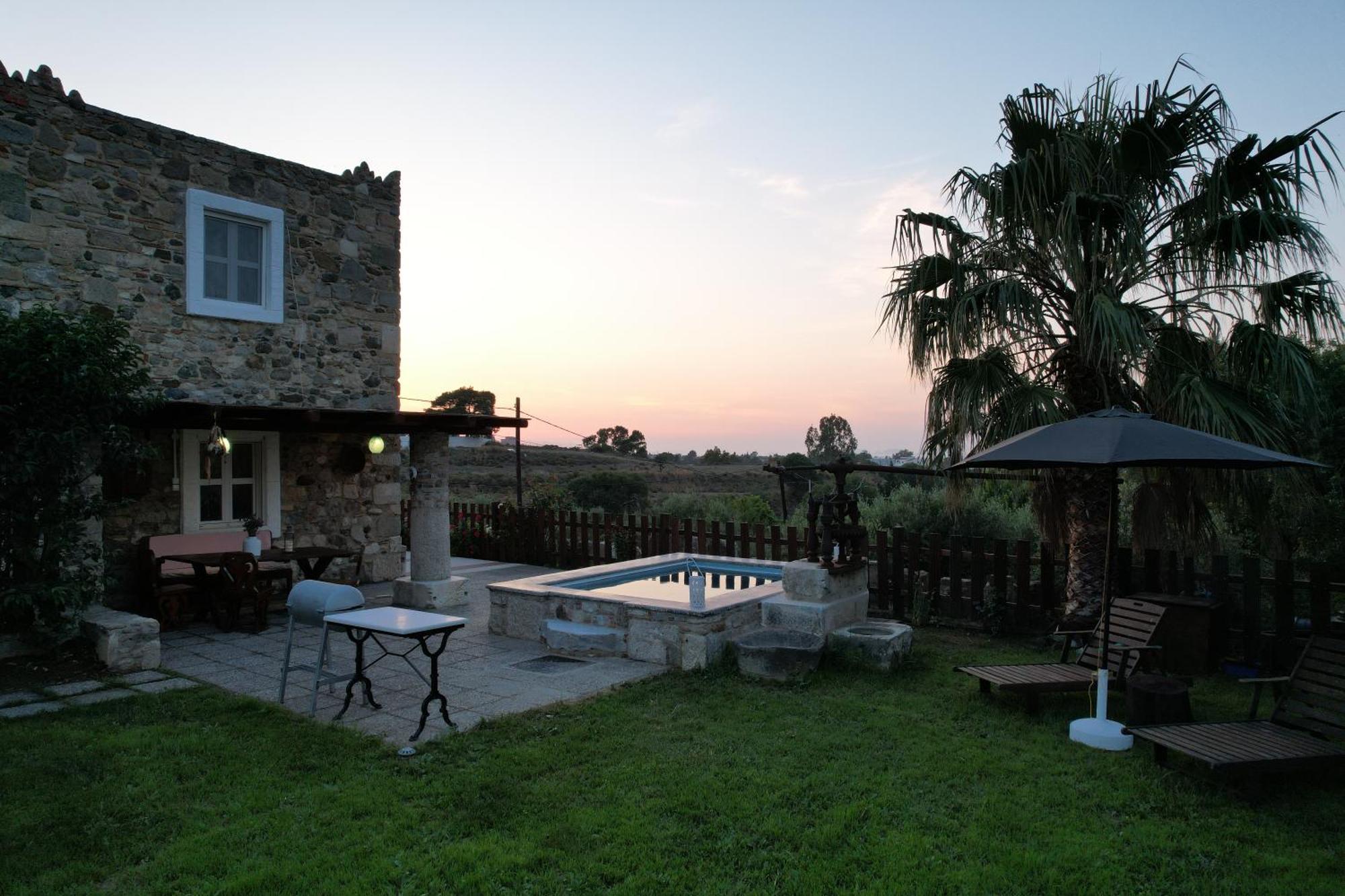 Traditional Kos Villa With Swimming Pool, Lawn Yard And Bbq Exterior foto