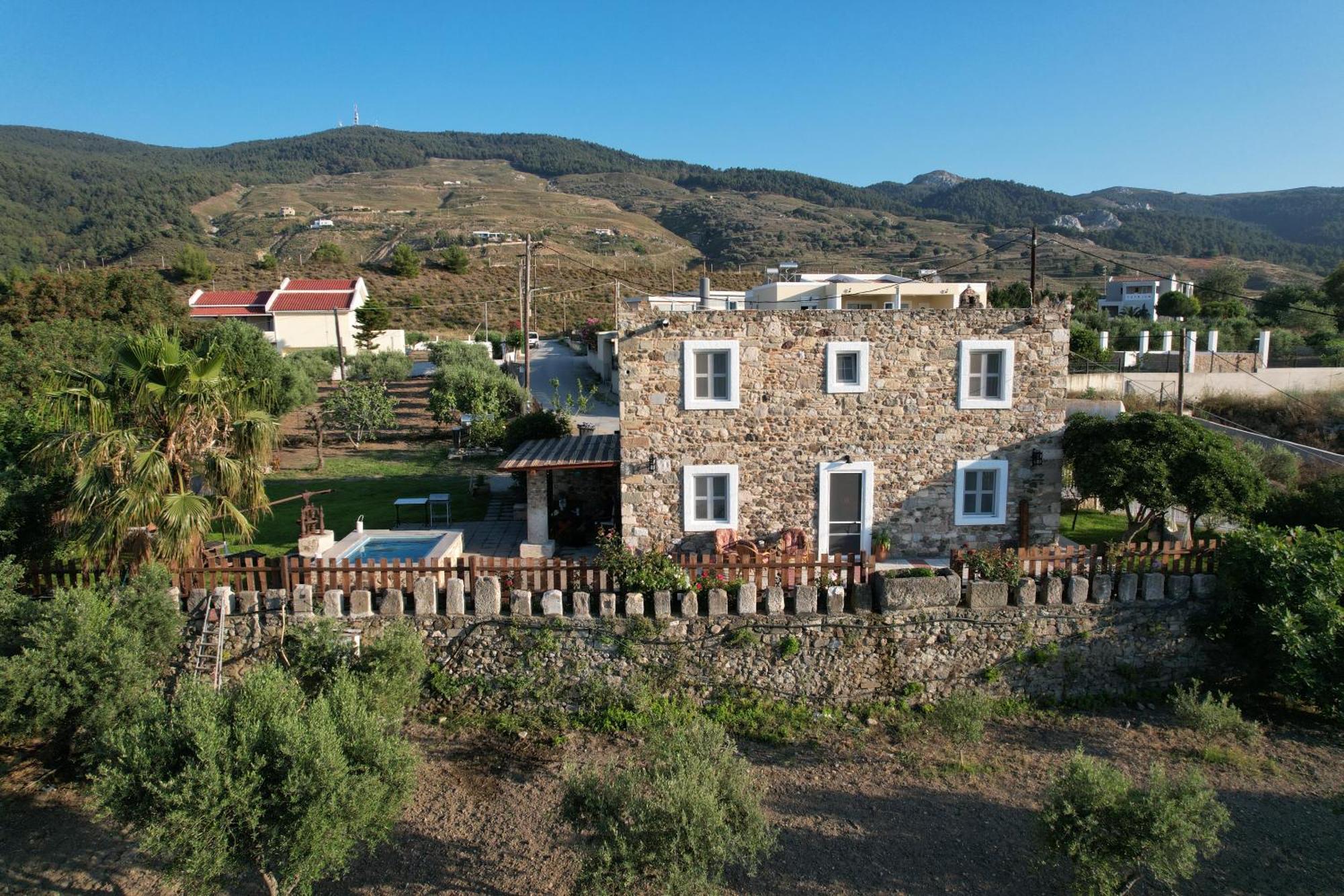 Traditional Kos Villa With Swimming Pool, Lawn Yard And Bbq Exterior foto